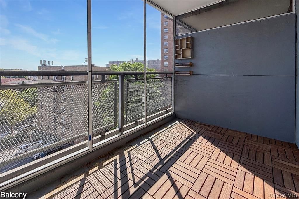 Real estate property located at 61-25 98th #7J, Queens, Rego Park, New York City, NY, US