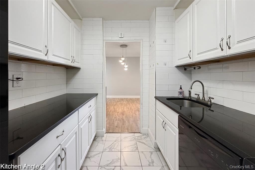 Real estate property located at 61-25 98th #7J, Queens, Rego Park, New York City, NY, US