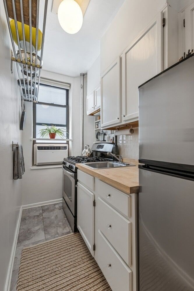 Real estate property located at 210 103RD #6B, New York, Upper West Side, New York City, NY, US