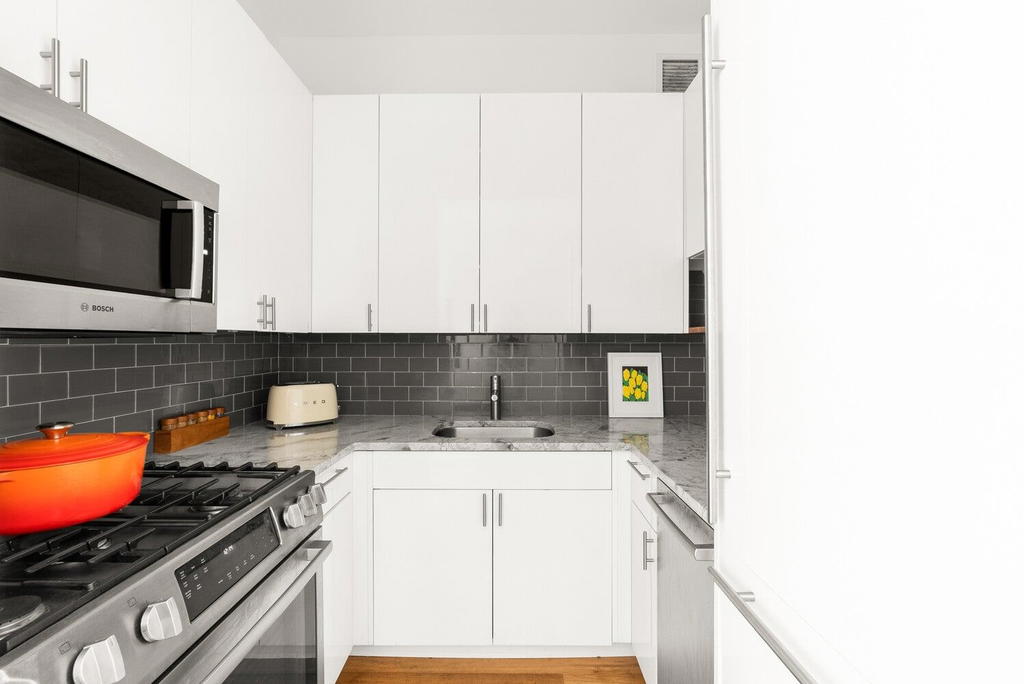 Real estate property located at 425 PARK #20D, New York, Nomad, New York City, NY, US
