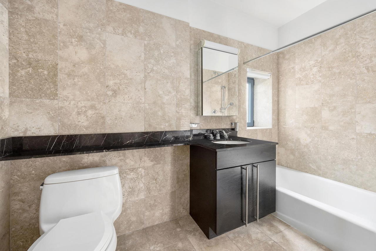 Real estate property located at 330 57th #12, New York, Sutton Place, New York City, NY, US
