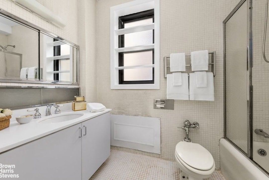 Real estate property located at 180 79TH #4F, New York, Lenox Hill, New York City, NY, US