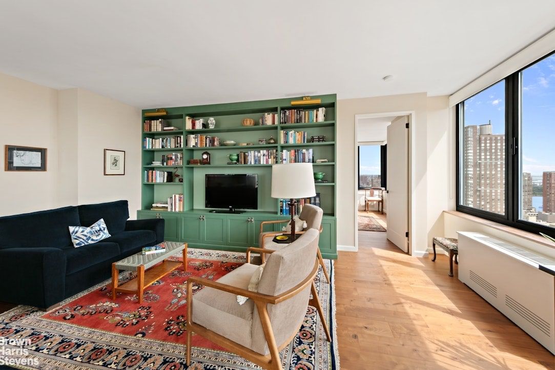 Real estate property located at 300 85TH #3205, New York, Yorkville, New York City, NY, US