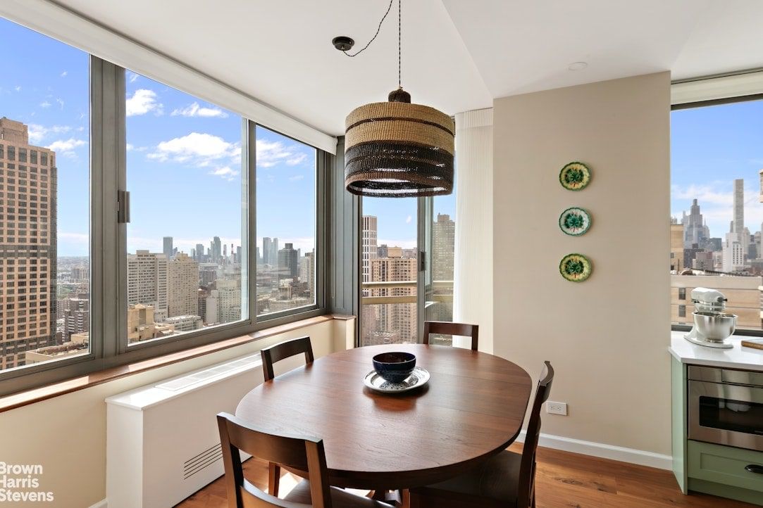 Real estate property located at 300 85TH #3205, New York, Yorkville, New York City, NY, US