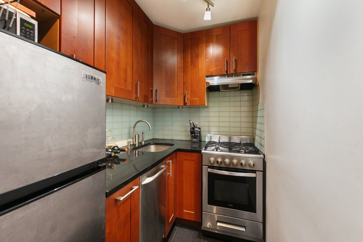 Real estate property located at 201 21ST #6H, New York, Chelsea, New York City, NY, US
