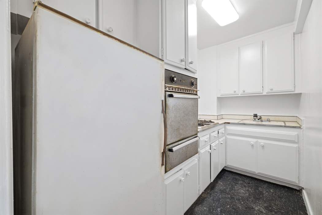 Real estate property located at 360 22nd #11H, New York, Chelsea, New York City, NY, US