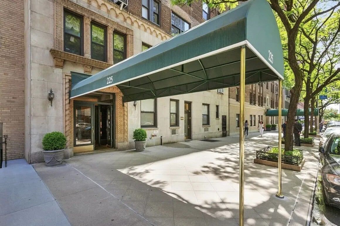 Real estate property located at 225 79TH #2D, New York, Yorkville, New York City, NY, US