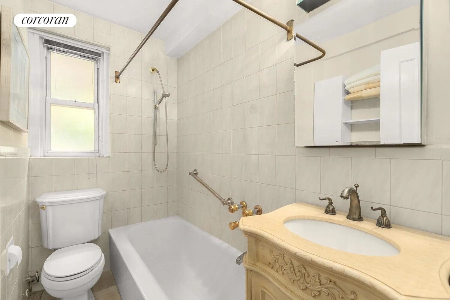 Real estate property located at 225 79TH #2D, New York, Yorkville, New York City, NY, US