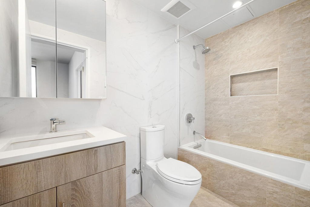 Real estate property located at 46-20 11TH #7C, Queens, Hunters Point, New York City, NY, US