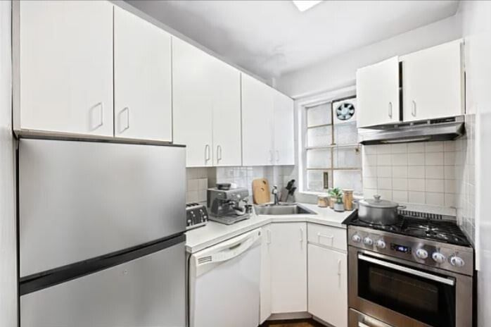 Real estate property located at 321 48TH #9D, New York, Turtle Bay, New York City, NY, US