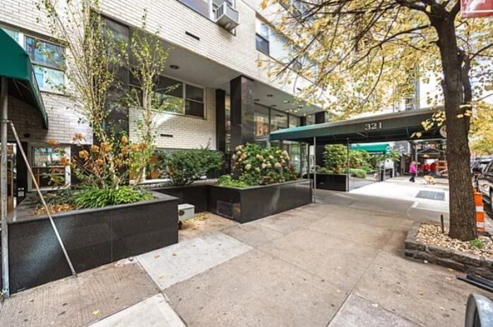 Real estate property located at 321 48TH #9D, New York, Turtle Bay, New York City, NY, US
