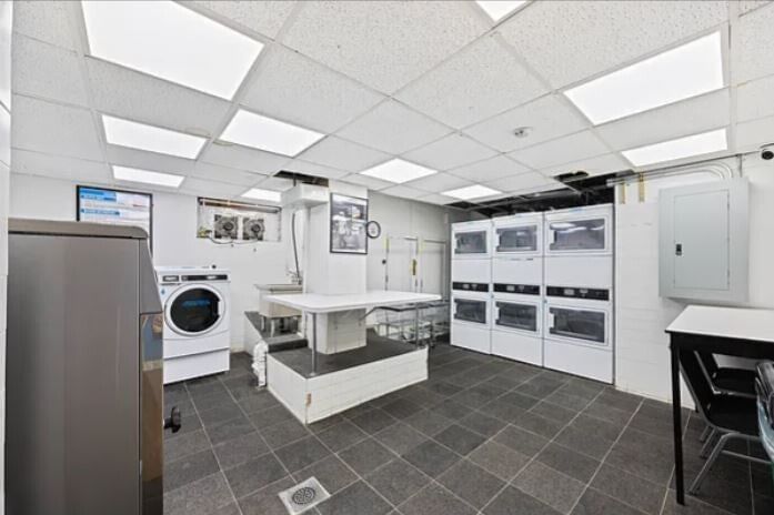 Real estate property located at 321 48TH #9D, New York, Turtle Bay, New York City, NY, US