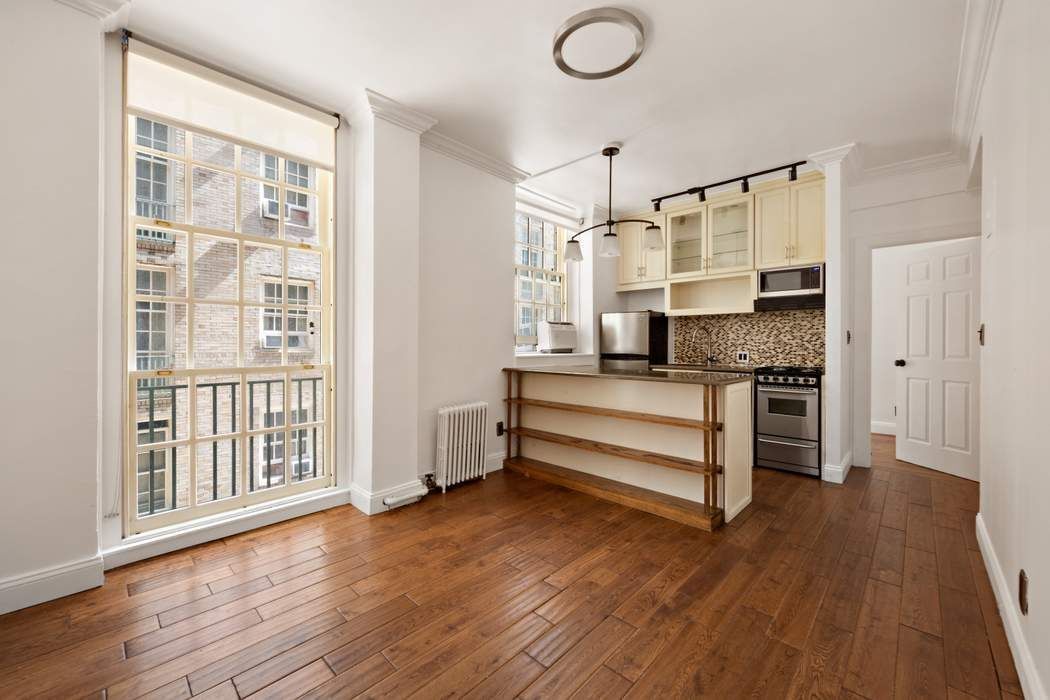 Real estate property located at 517 77th #2G, New York, Upper East Side, New York City, NY, US
