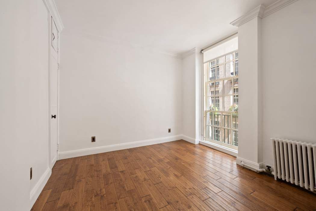 Real estate property located at 517 77th #2G, New York, Upper East Side, New York City, NY, US