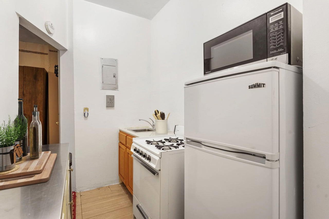 Real estate property located at 424 115TH #2B, New York, East Harlem, New York City, NY, US