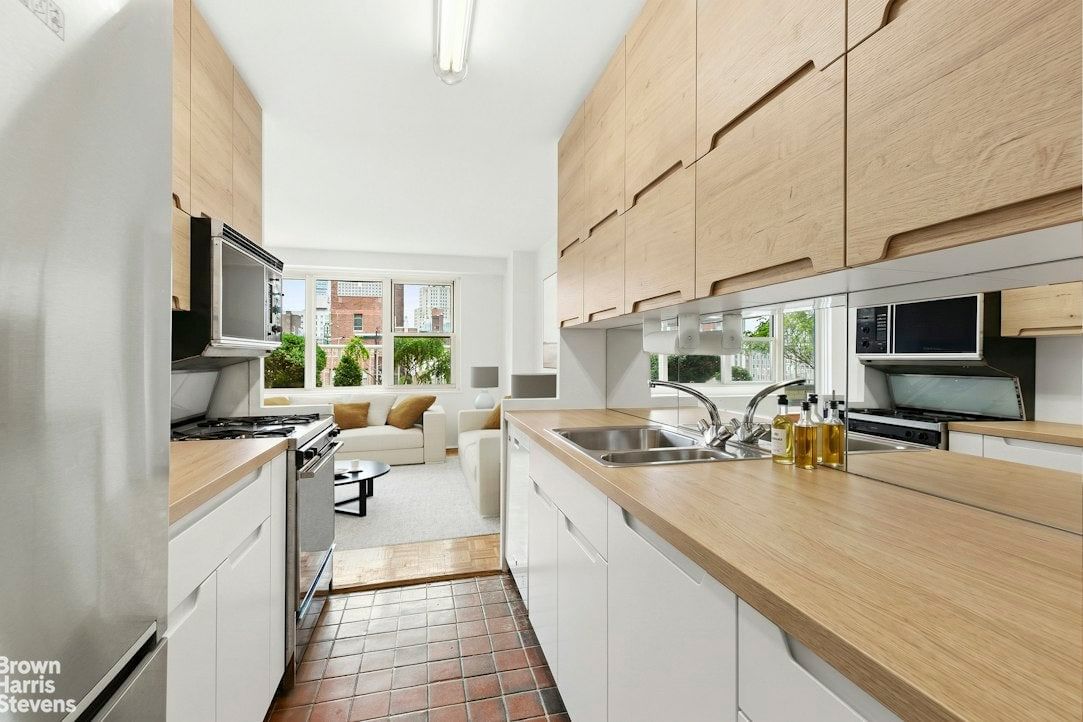Real estate property located at 305 24TH #18S, New York, Kips Bay, New York City, NY, US
