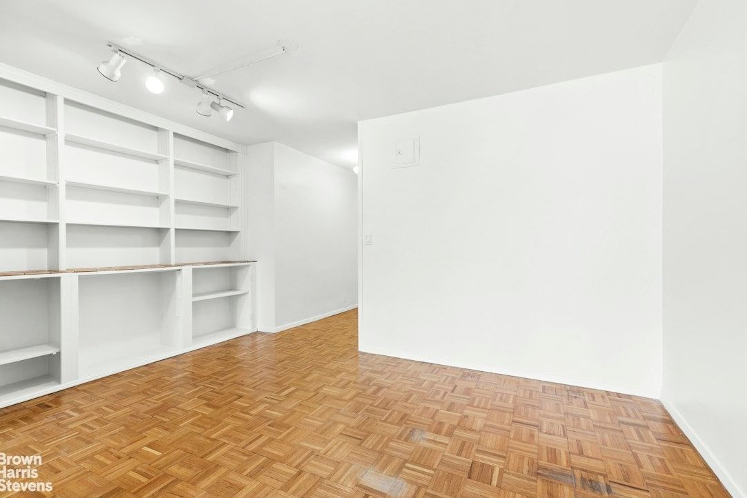 Real estate property located at 305 24TH #18S, New York, Kips Bay, New York City, NY, US