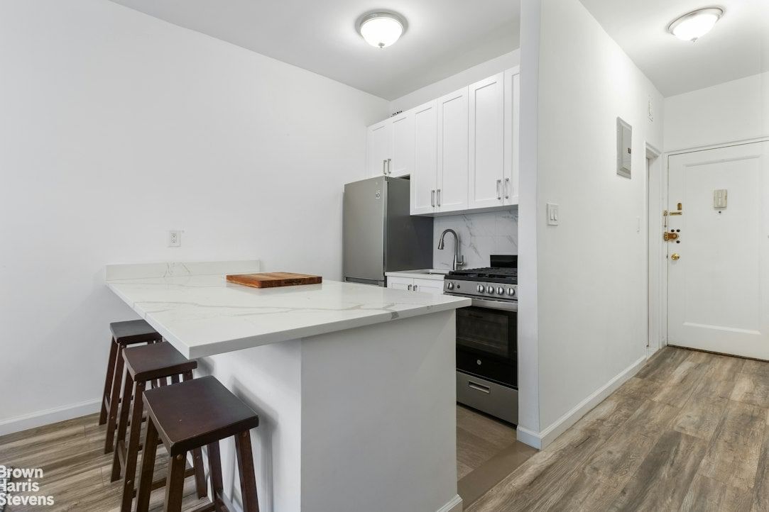 Real estate property located at 330 83RD #2G, New York, Yorkville, New York City, NY, US