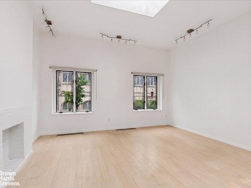 Real estate property located at 331 VANDERBILT, Kings, Clinton Hill, New York City, NY, US