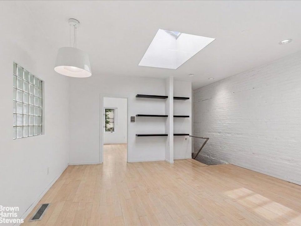 Real estate property located at 331 VANDERBILT, Kings, Clinton Hill, New York City, NY, US