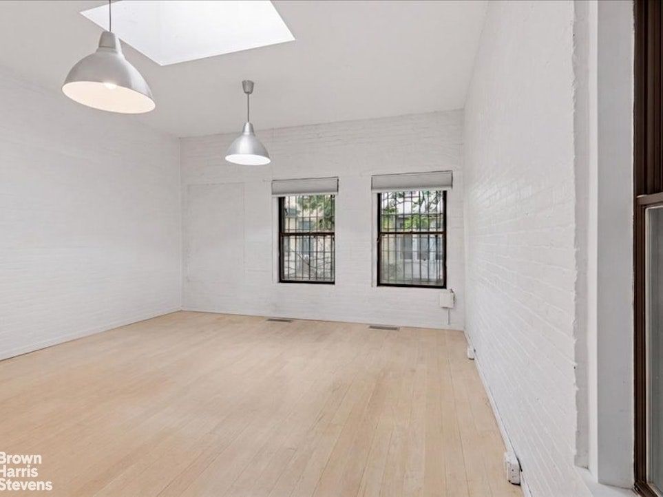 Real estate property located at 331 VANDERBILT, Kings, Clinton Hill, New York City, NY, US