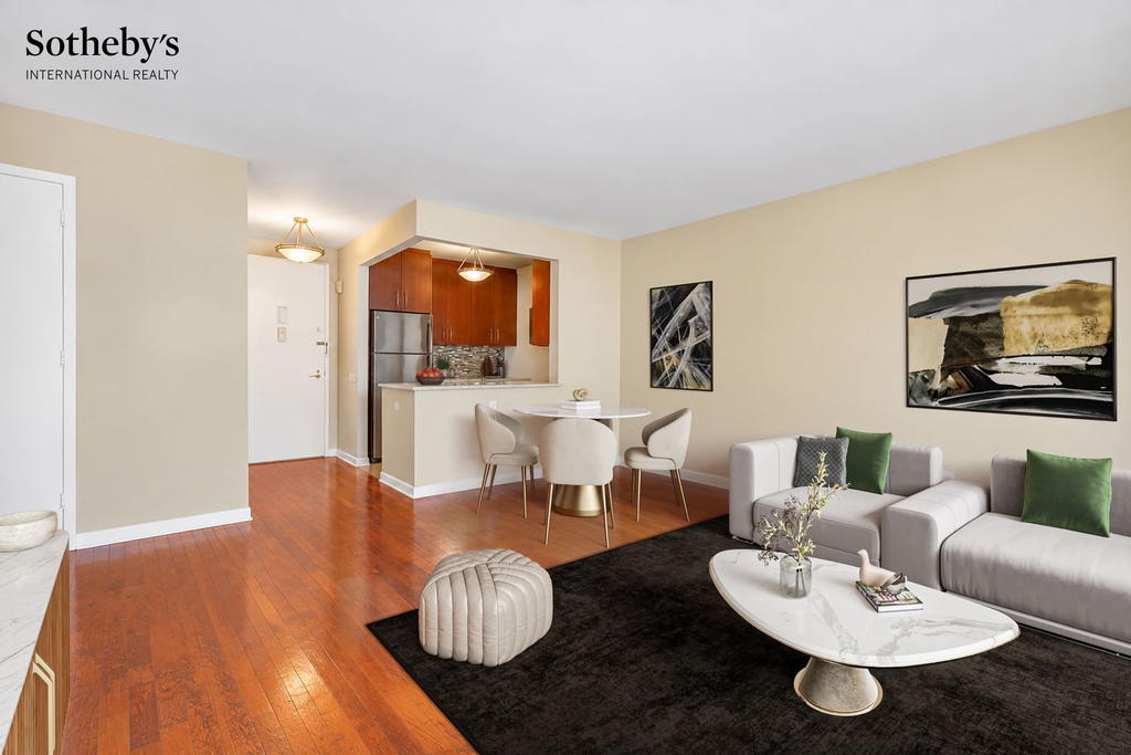 Real estate property located at 330 75th #7K, New York, Lenox Hill, New York City, NY, US