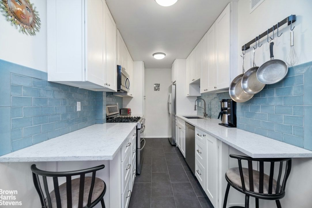 Real estate property located at 1175 YORK #4F, New York, Lenox Hill, New York City, NY, US