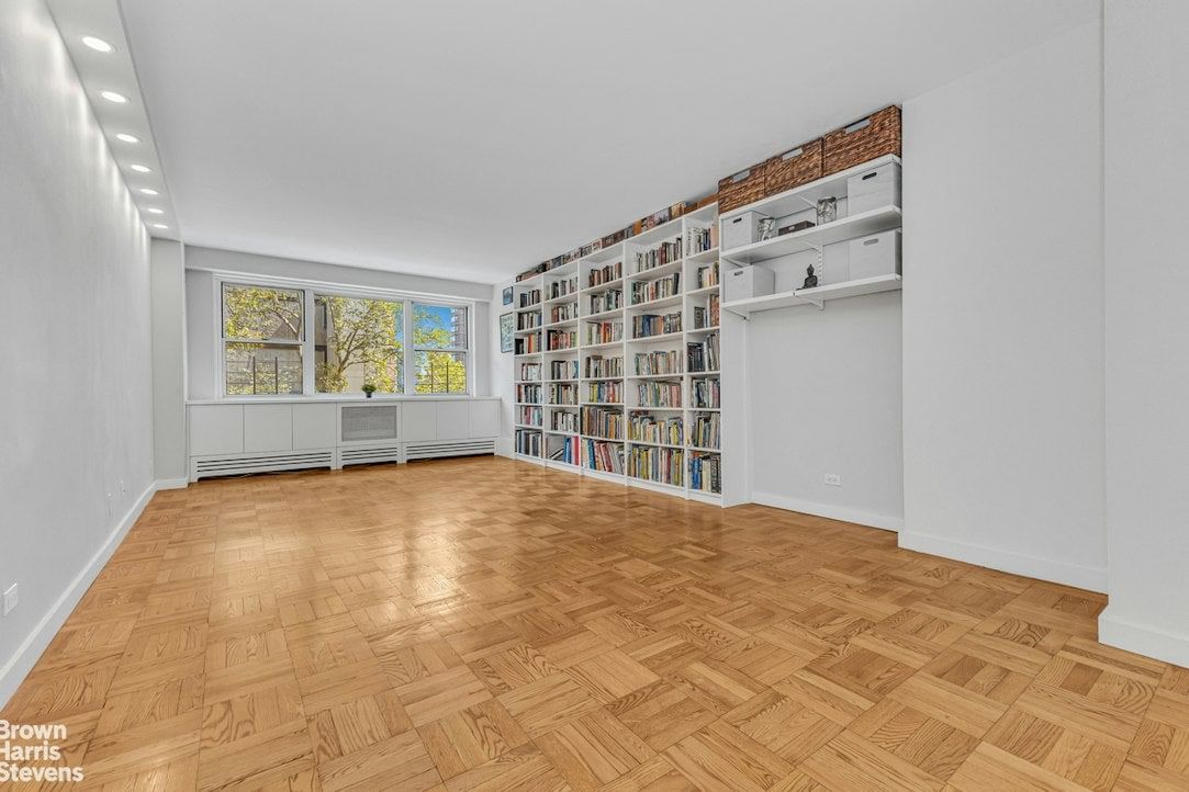 Real estate property located at 1175 YORK #4F, New York, Lenox Hill, New York City, NY, US