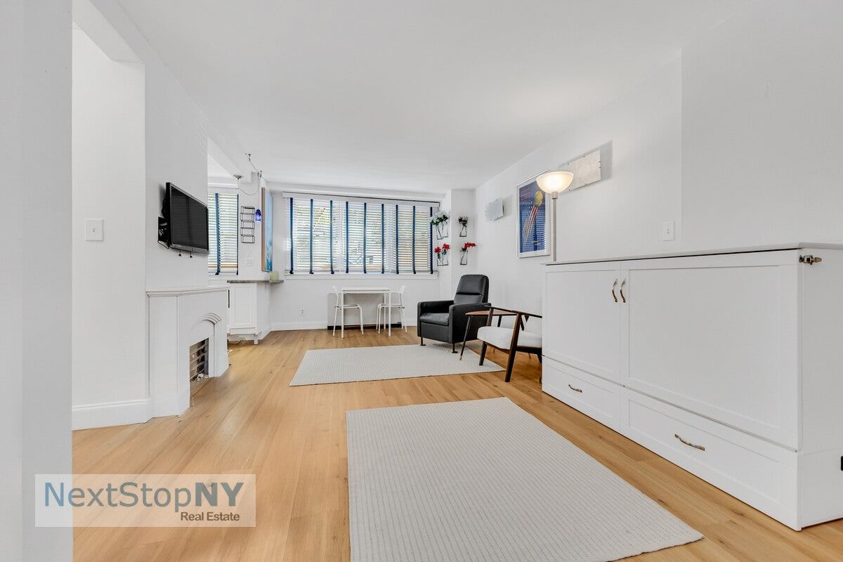 Real estate property located at 520 76TH #1F, New York, Lenox Hill, New York City, NY, US