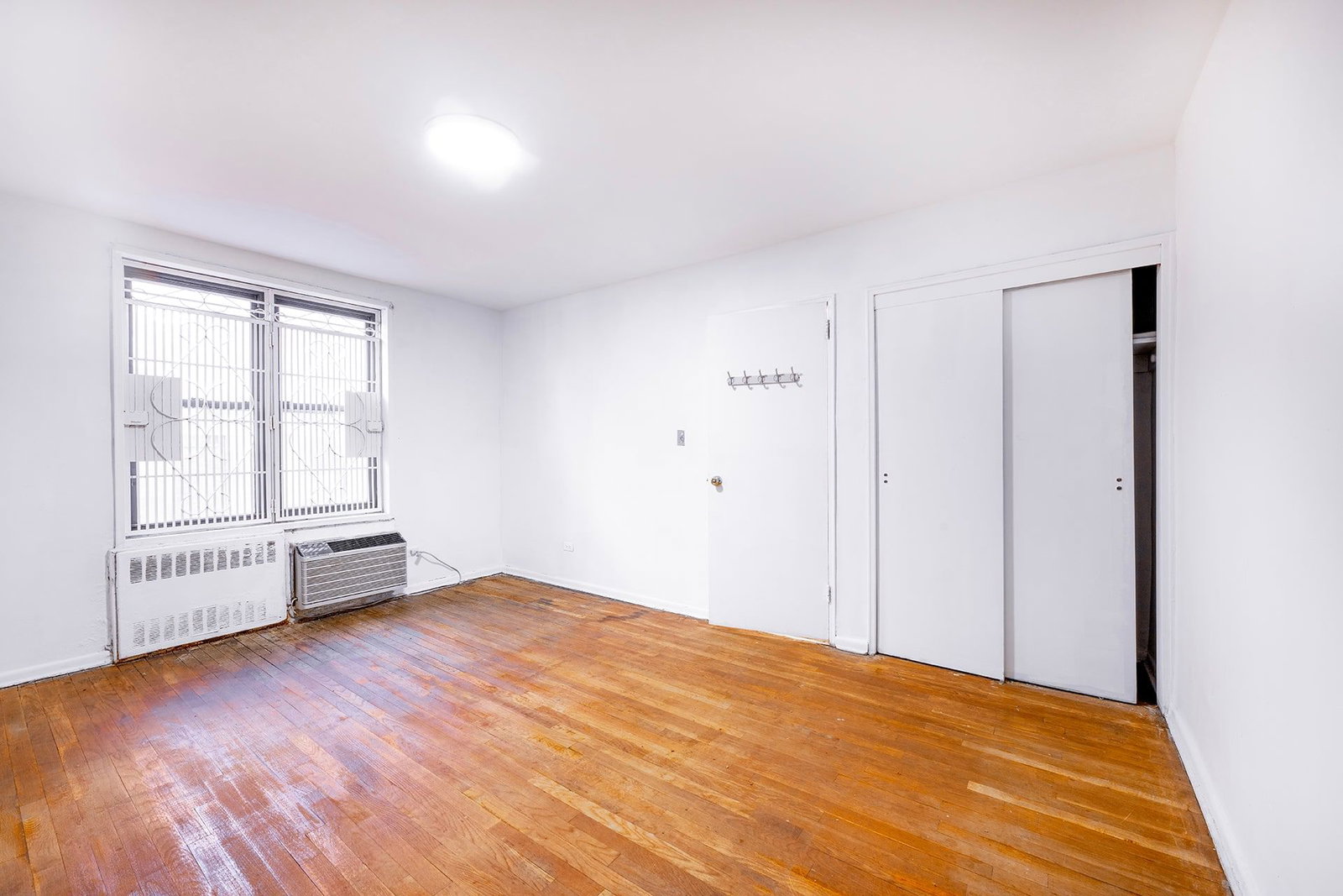 Real estate property located at 65-15 38th #4H, Queens, Woodside, New York City, NY, US