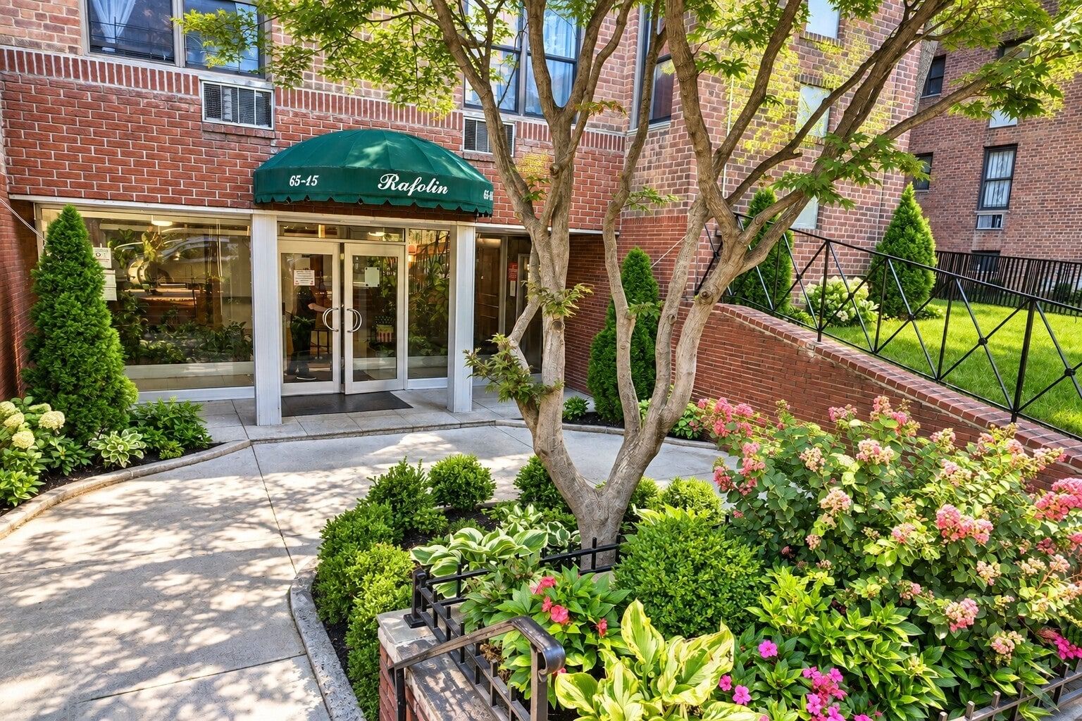 Real estate property located at 65-15 38th #4H, Queens, Woodside, New York City, NY, US