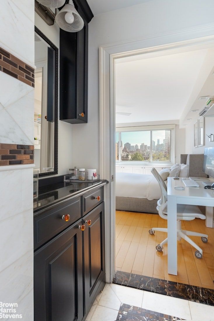 Real estate property located at 401 86TH #10C, New York, Yorkville, New York City, NY, US