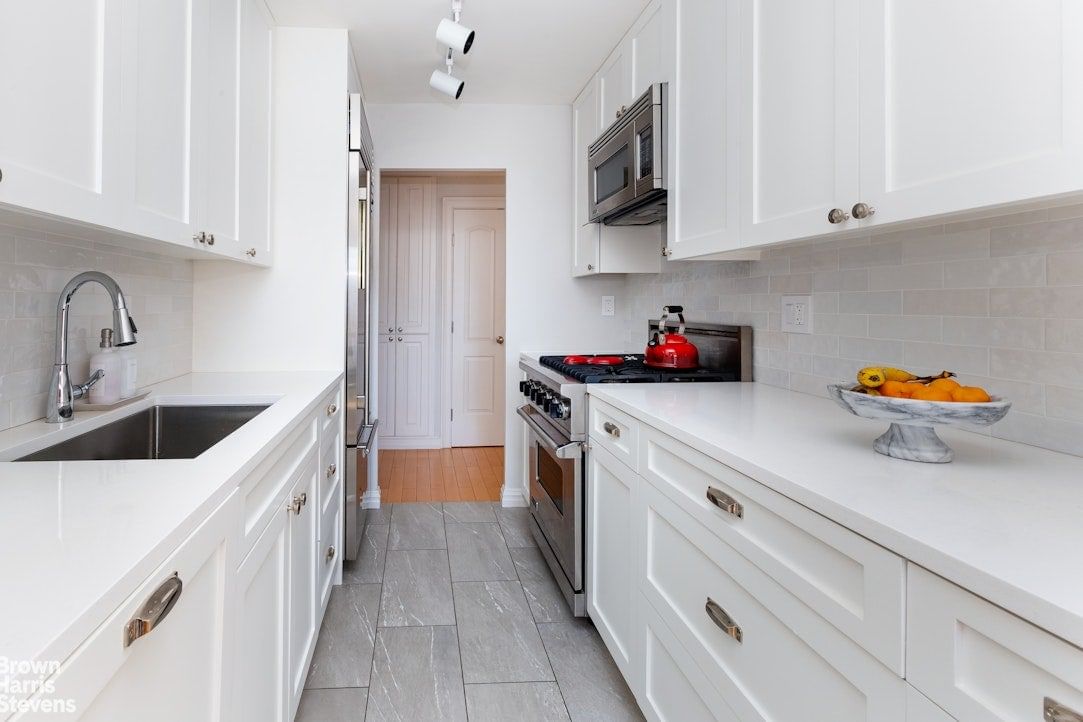 Real estate property located at 401 86TH #10C, New York, Yorkville, New York City, NY, US