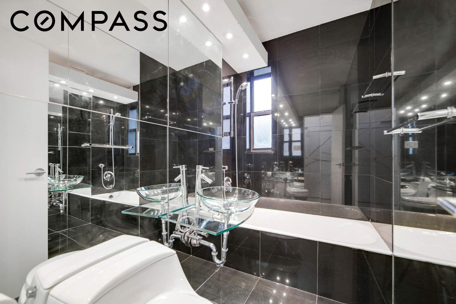 Real estate property located at 330 70th #4G, New York, Lenox Hill, New York City, NY, US