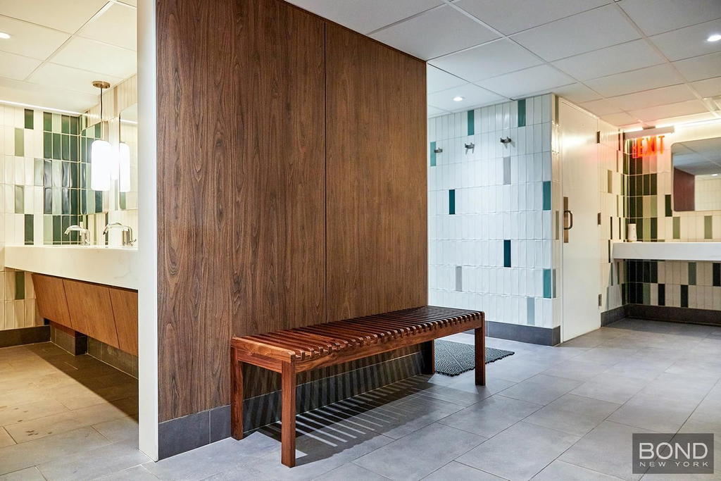 Real estate property located at 1 Irving V16D, New York, Gramercy Park, New York City, NY, US