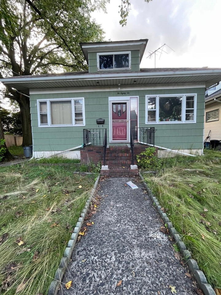 Real estate property located at 282 WARDWELL, Richmond, Westerleigh, New York City, NY, US