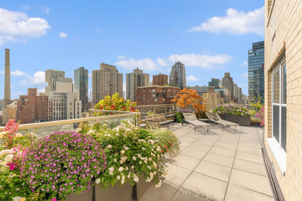 Real estate property located at 370 76TH A1808, New York, Lenox Hill, New York City, NY, US