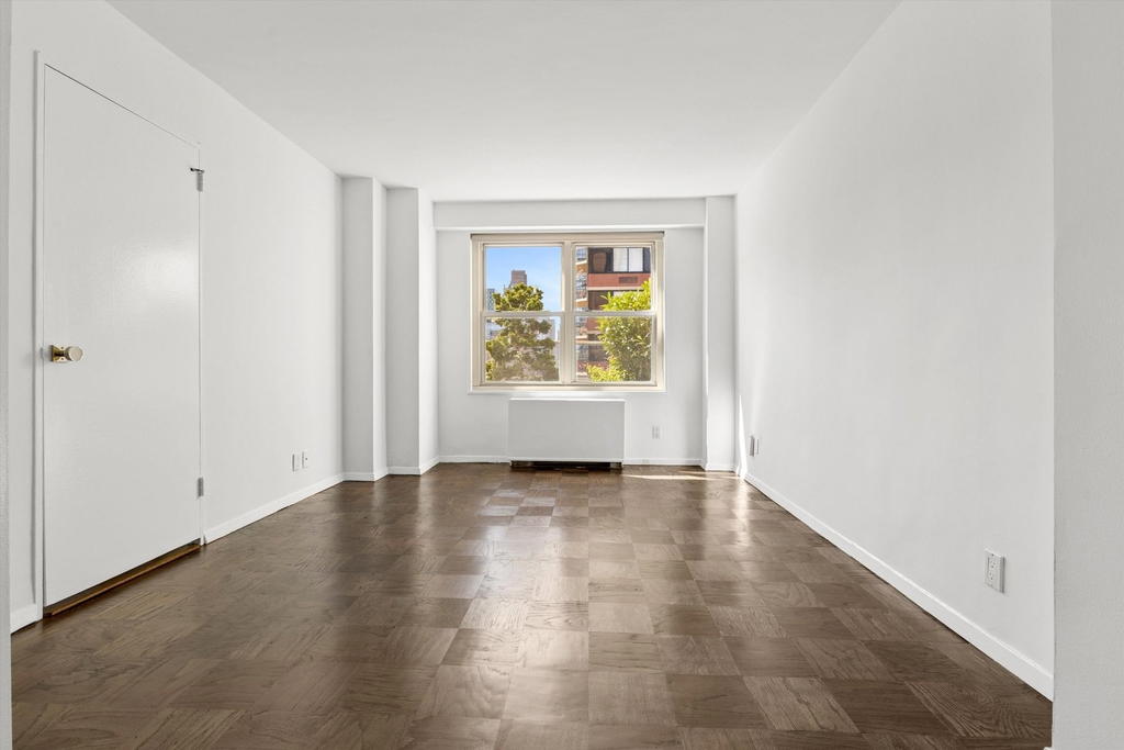 Real estate property located at 370 76TH A1808, New York, Lenox Hill, New York City, NY, US