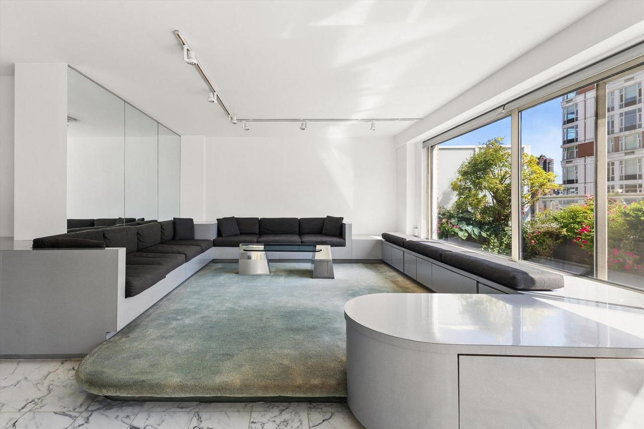 Real estate property located at 370 76TH A1808, New York, Lenox Hill, New York City, NY, US