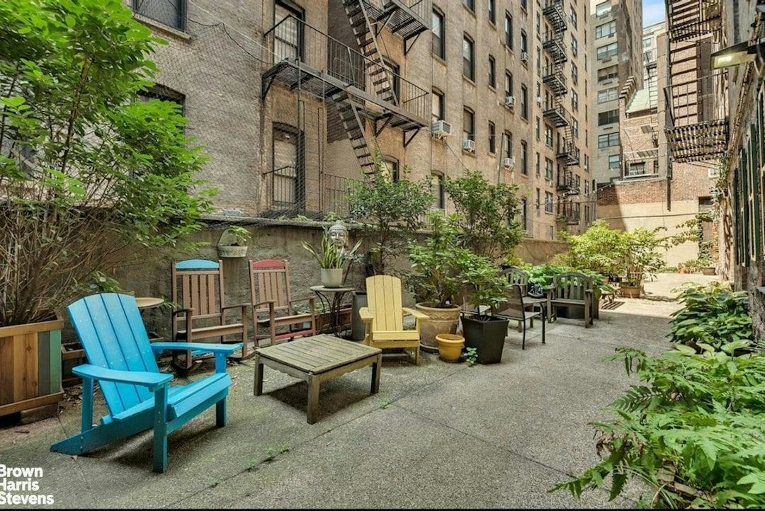 Real estate property located at 56 87TH #4D, New York, Carnegie Hill, New York City, NY, US