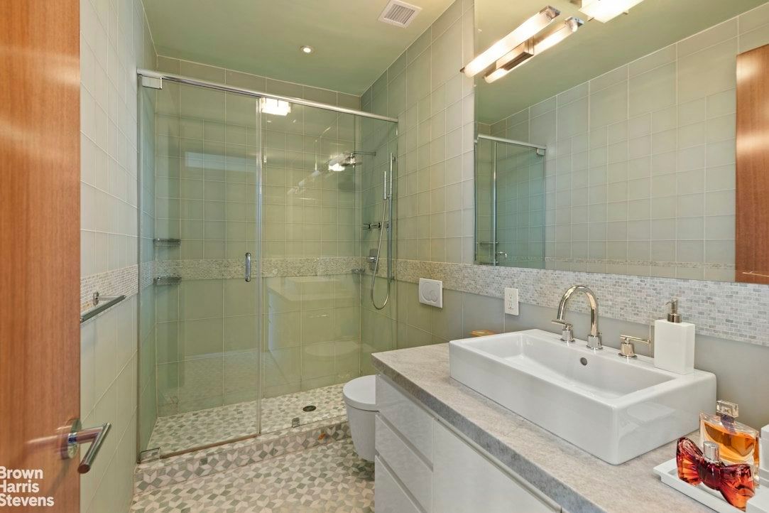 Real estate property located at 300 77TH PH2/3, New York, Lenox Hill, New York City, NY, US