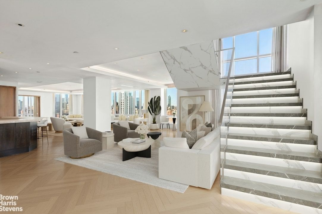 Real estate property located at 300 77TH PH2/3, New York, Lenox Hill, New York City, NY, US