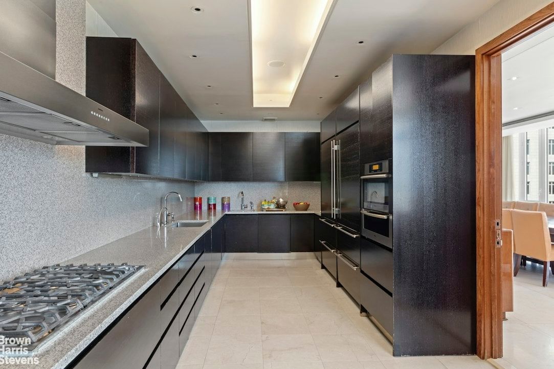 Real estate property located at 300 77TH PH2/3, New York, Lenox Hill, New York City, NY, US