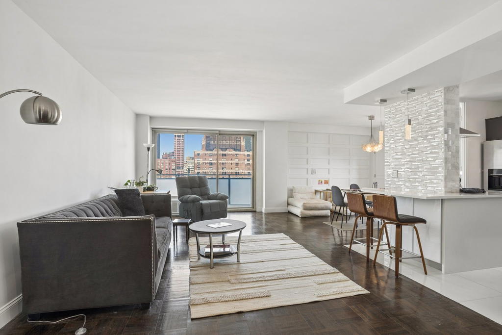 Real estate property located at 300 40TH #31C, New York, Murray Hill, New York City, NY, US