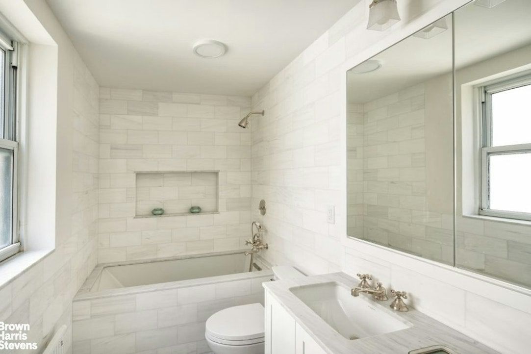 Real estate property located at 170 77TH #8G, New York, Lenox Hill, New York City, NY, US