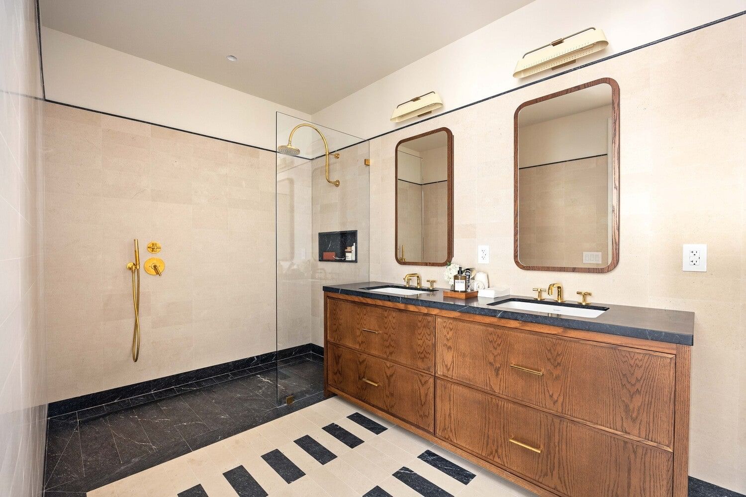 Real estate property located at 127 KENT PH2E, Kings, Williamsburg, New York City, NY, US