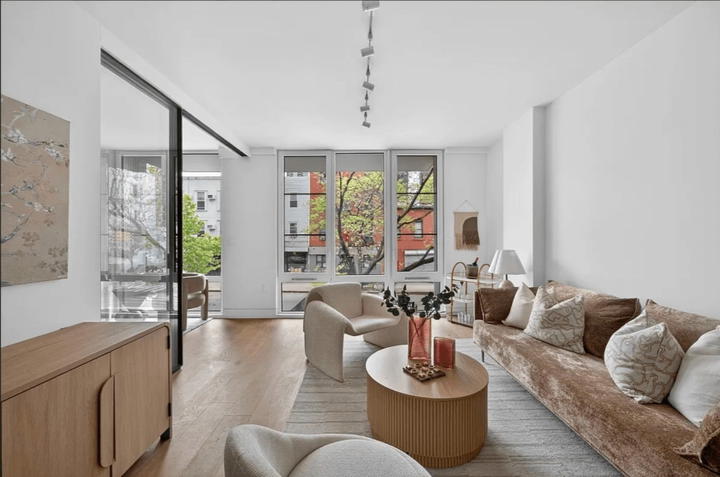 Real estate property located at 1110 Manhattan #2, Kings, Greenpoint, New York City, NY, US