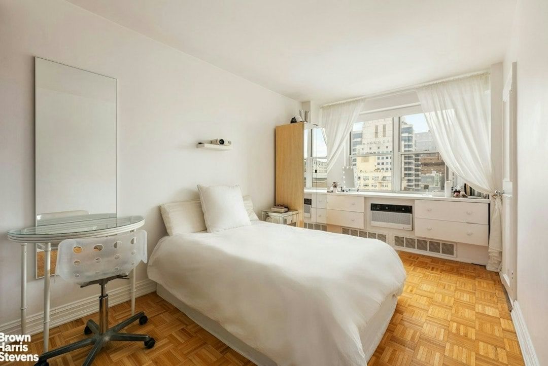 Real estate property located at 1175 YORK #16J, New York, Lenox Hill, New York City, NY, US