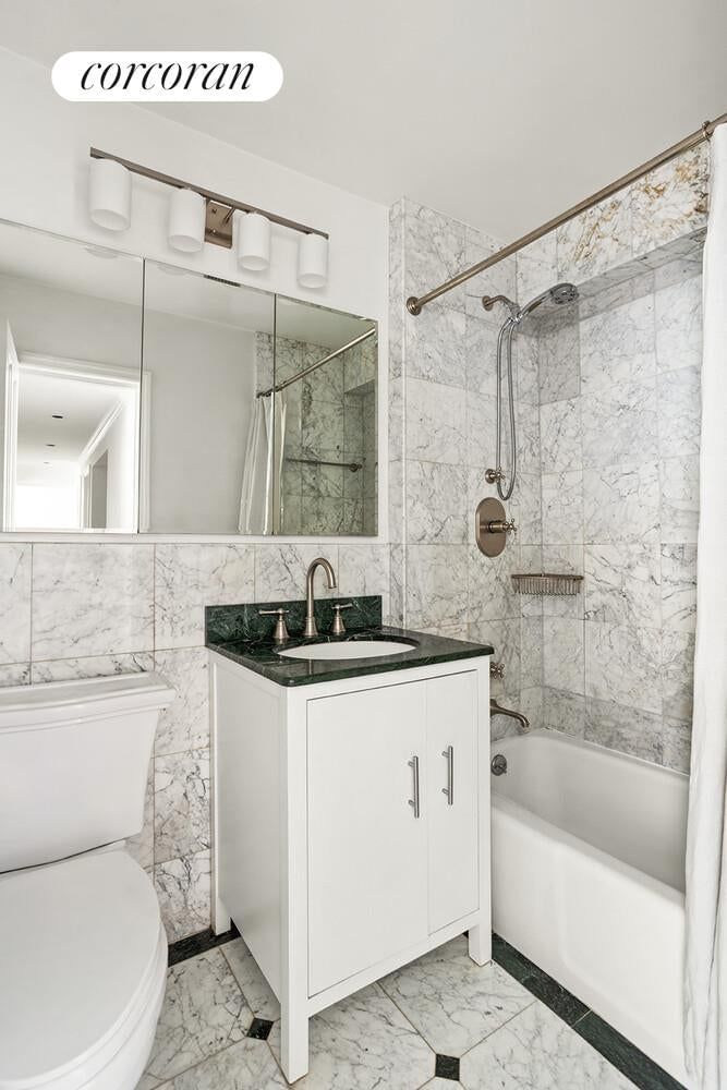 Real estate property located at 420 72ND #10FG, New York, Lenox Hill, New York City, NY, US