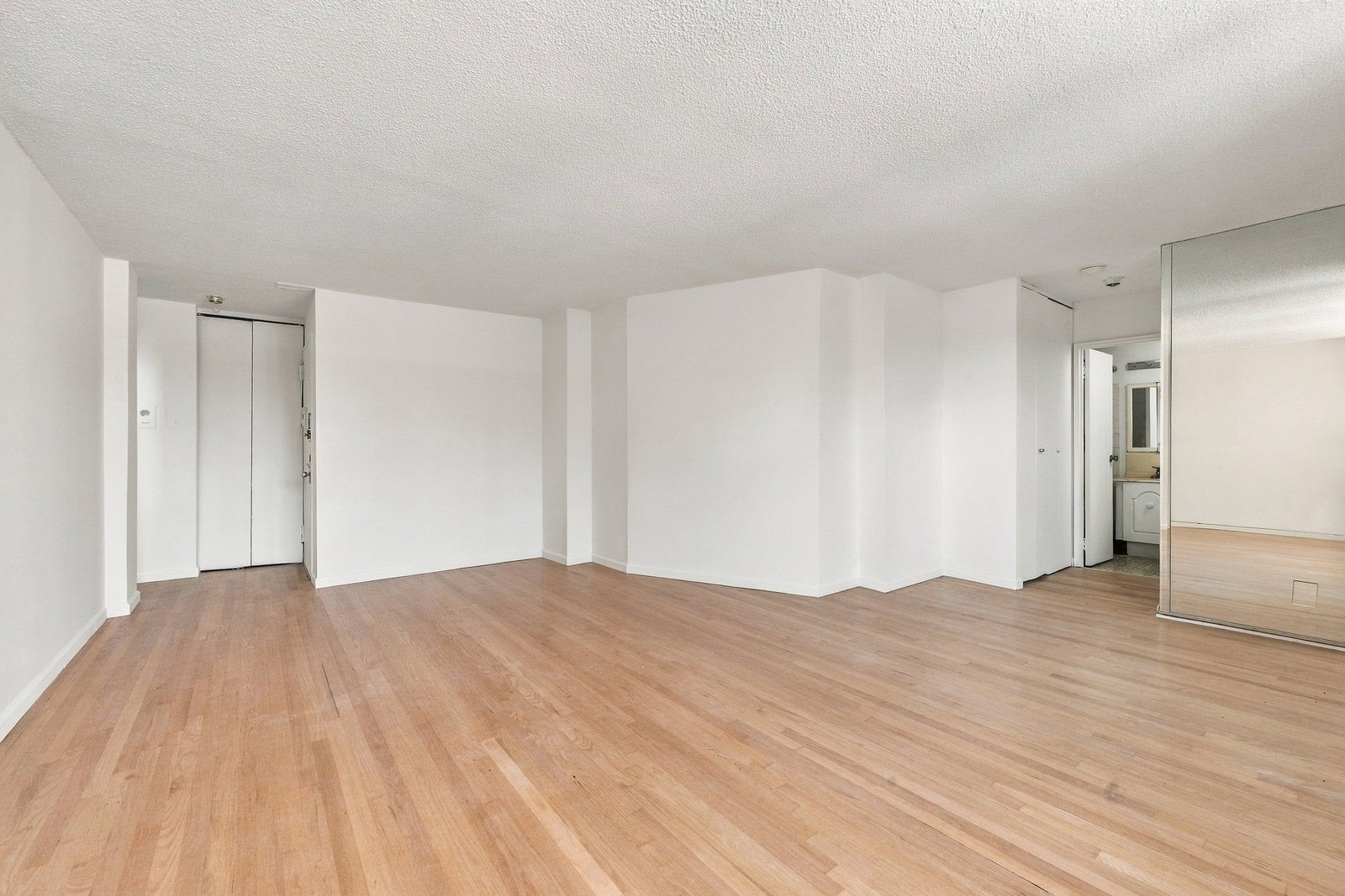 Real estate property located at 200 24TH #1801, New York, Kips Bay, New York City, NY, US